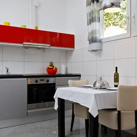 Apartment Fully Equiped Next To The